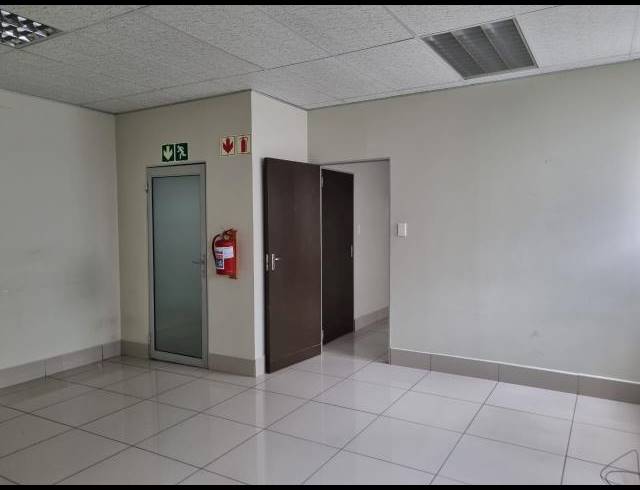 36M² OFFICE TO LET IN NELSPRUIT EXT 2